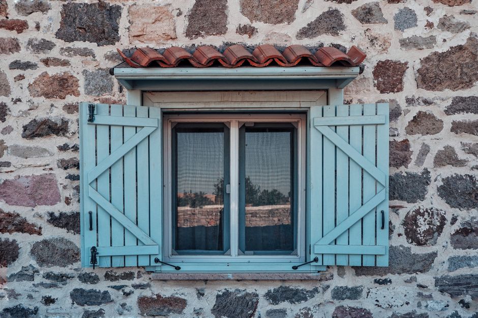 Shutters op maat spuiten voor een perfecte afwerking